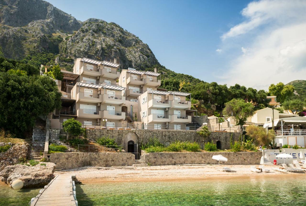 Glyfa Beach Villas Μπαρμπάτι Εξωτερικό φωτογραφία