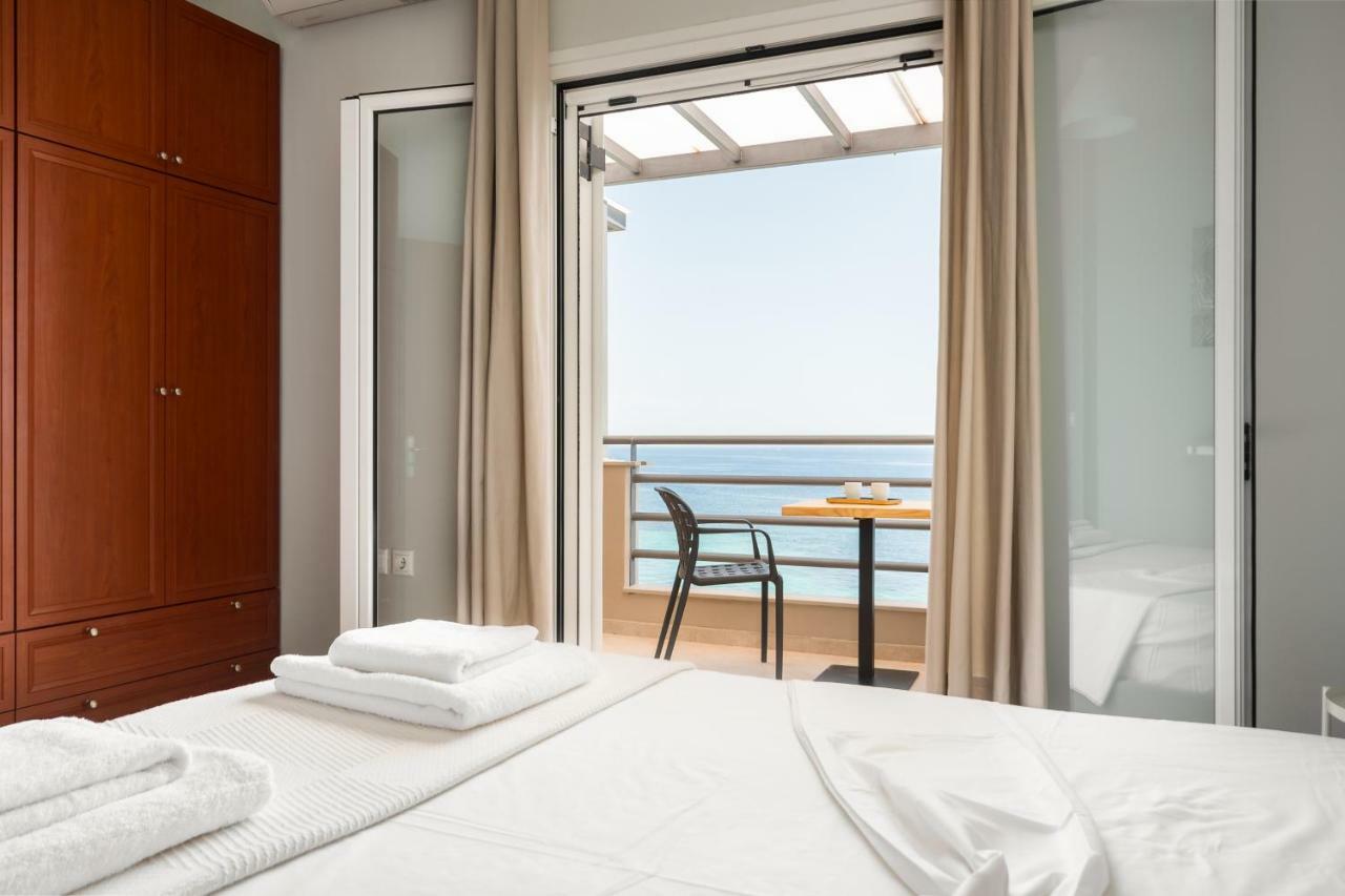 Glyfa Beach Villas Μπαρμπάτι Εξωτερικό φωτογραφία