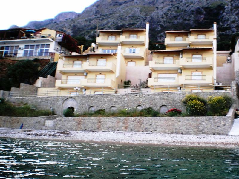 Glyfa Beach Villas Μπαρμπάτι Εξωτερικό φωτογραφία